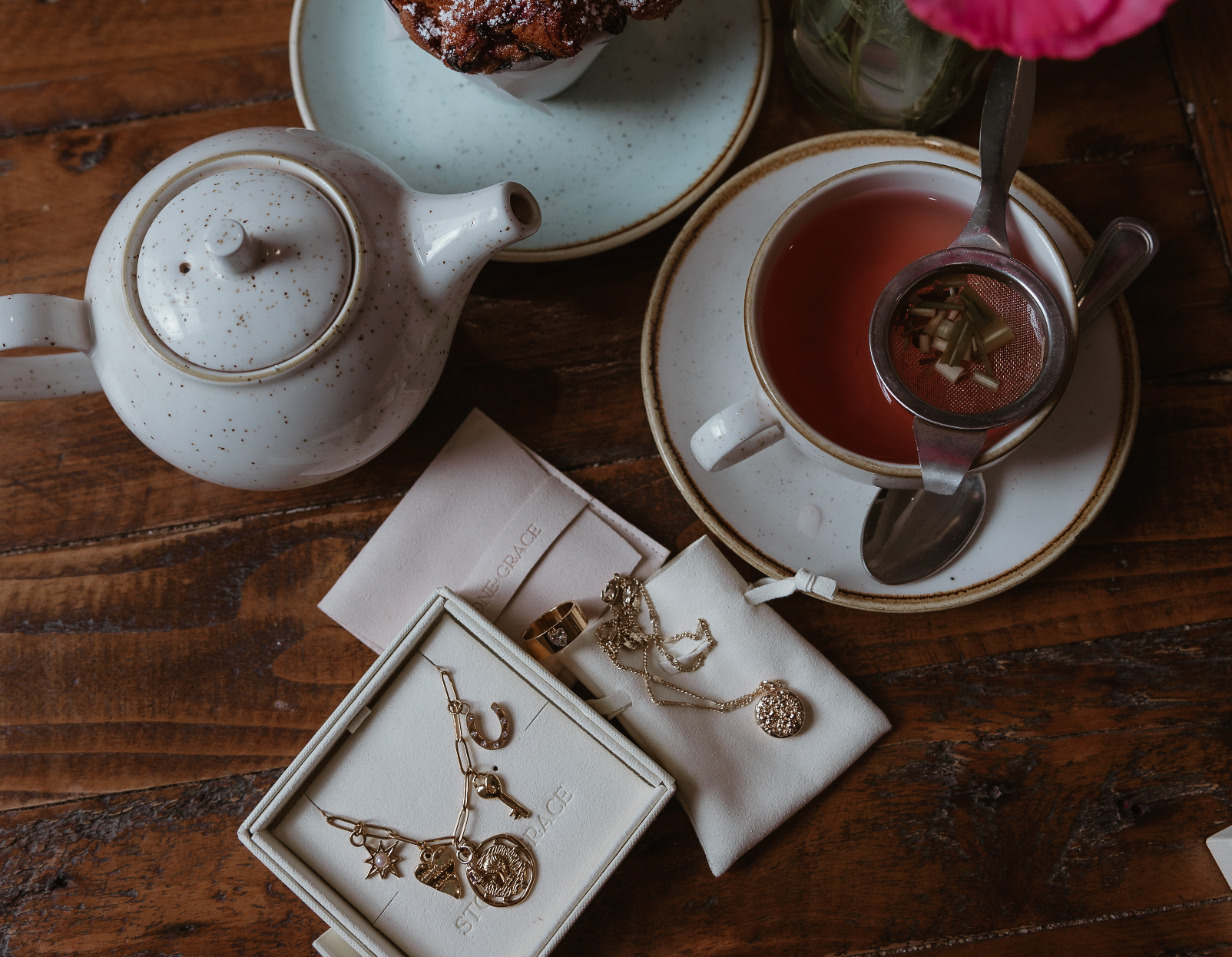 Charm Bar